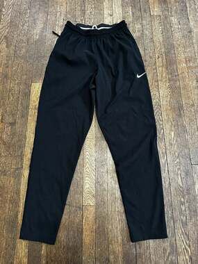 Nike Sportswear Track Pants Mens Medium Black Swoosh Athletic Gym Jogger